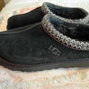 UGG slipper shoes